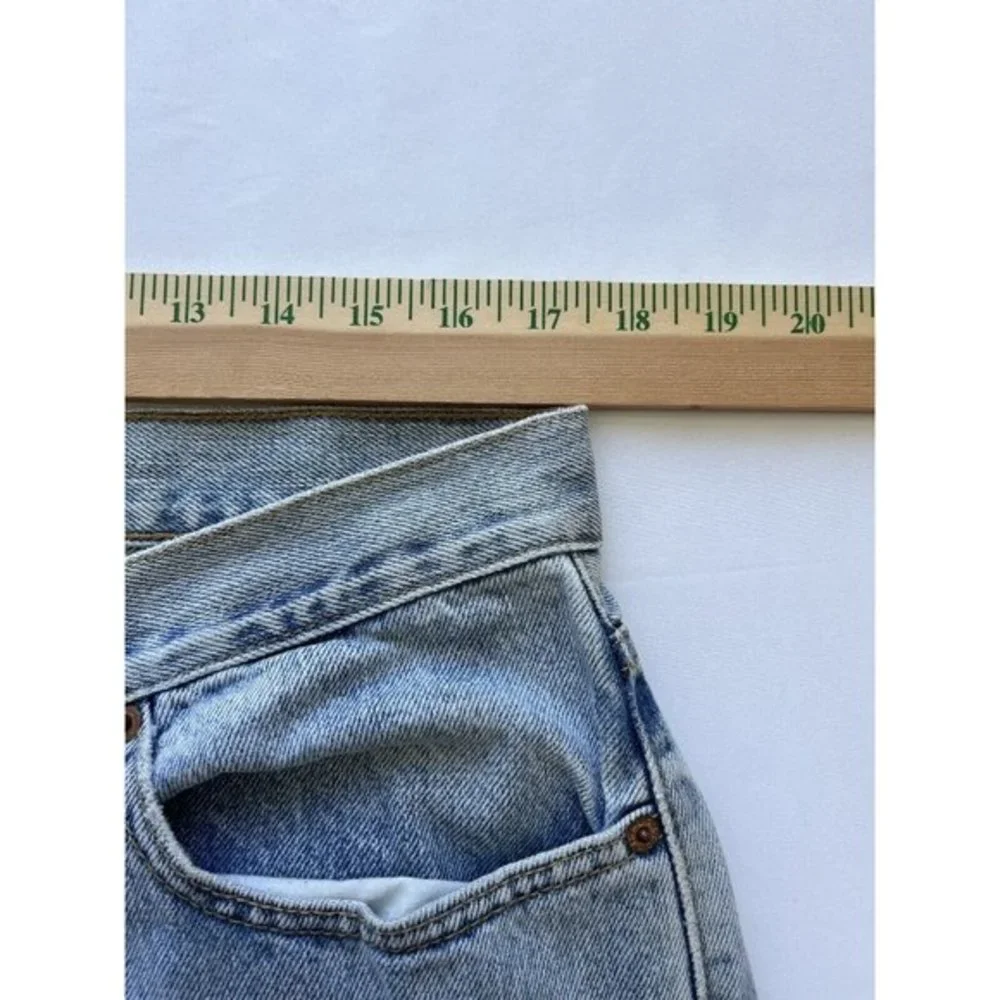Levis elevate your